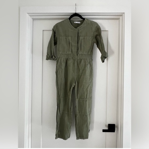 Zara Other - Girls Zara green utility pocketed snap top army green jumpsuit romper!